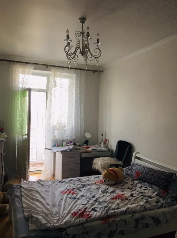 Сахарова, Франківський район
