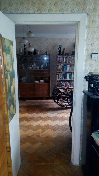 Коновальця , Франківський район