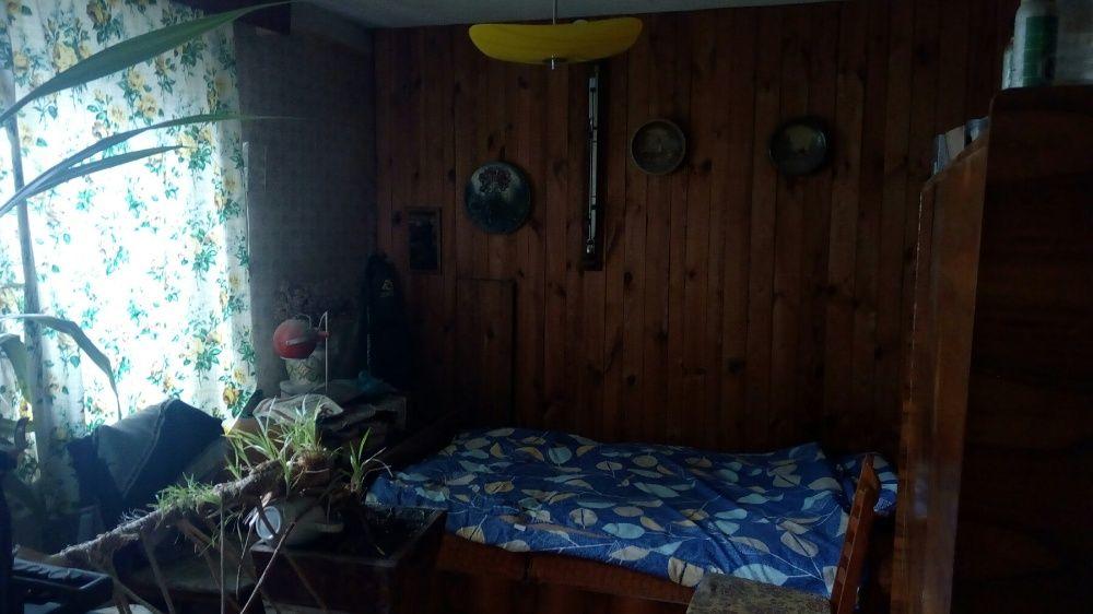 Коновальця , Франківський район