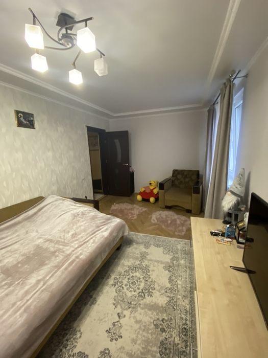 Чорновола, Шевченківський район