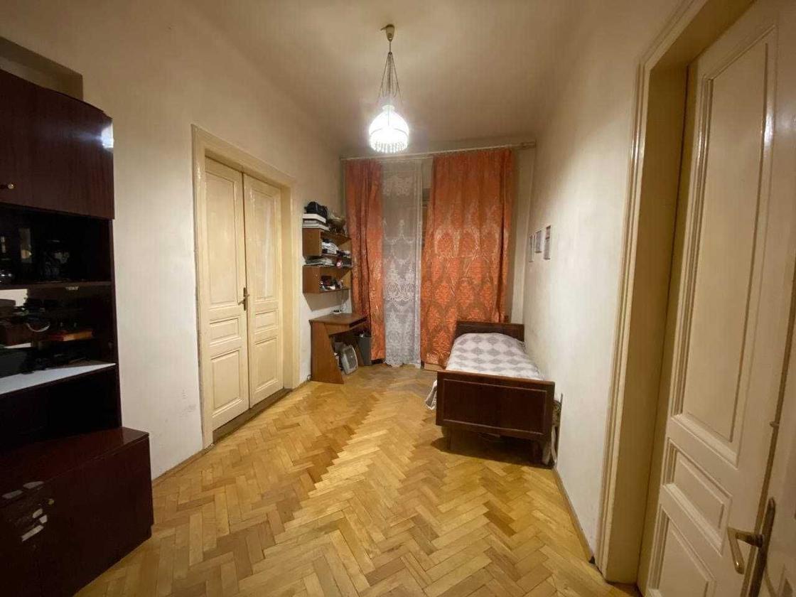 Кирила і Мефодія, Галицький район
