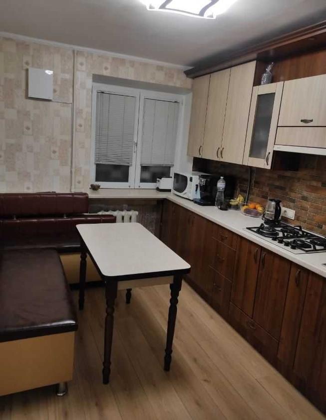 Конотопська, Франківський район