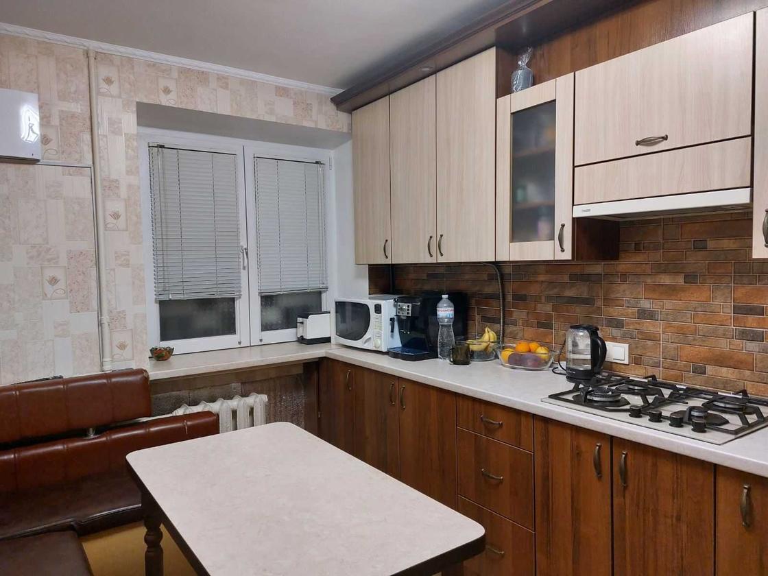 Конотопська, Франківський район