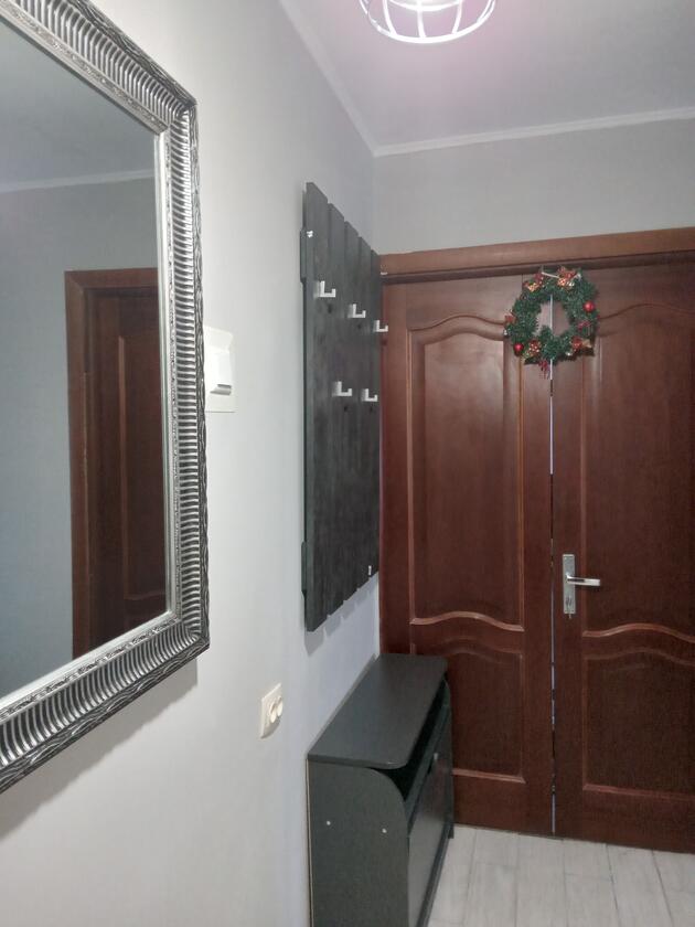 коновальця, Франківський район