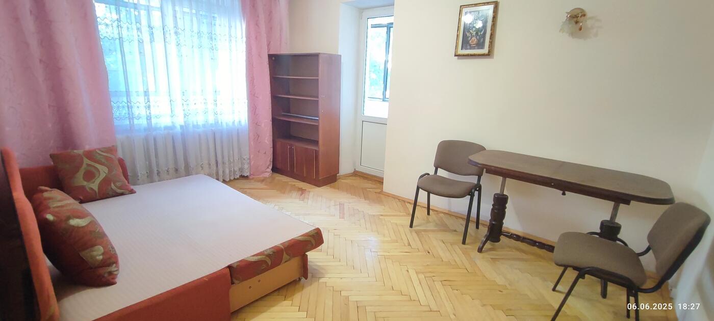 Чорновола , Шевченківський район