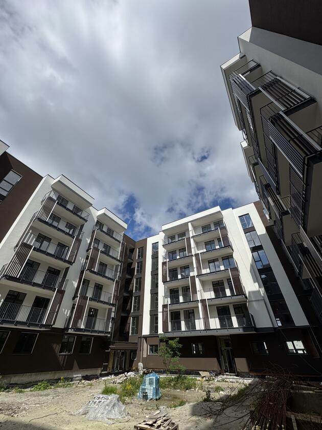 Львівська бічна 1, Франківський район