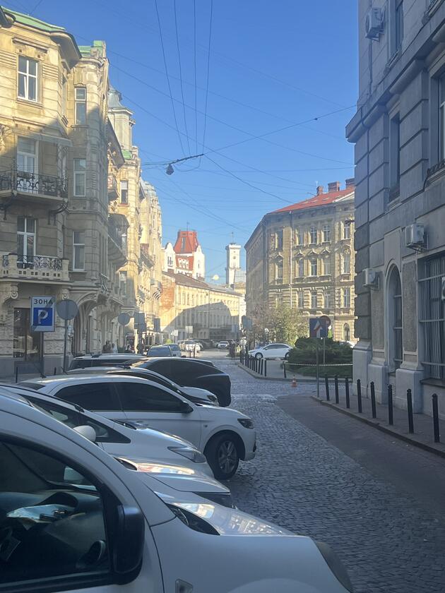 Модеста Менцінського  1, Галицький район