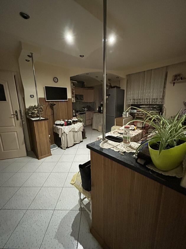 Максимовича 7, Сихівський район