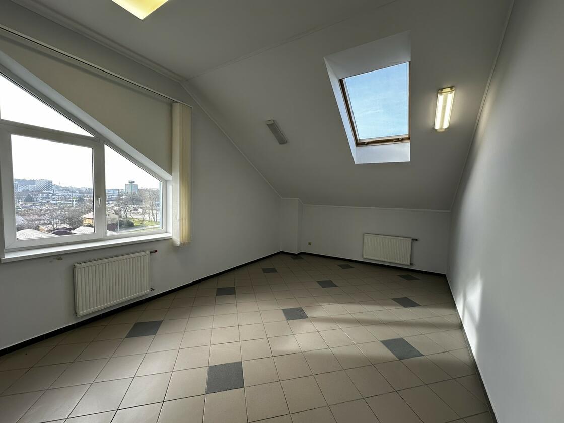 Хмельницького 200, Шевченківський район