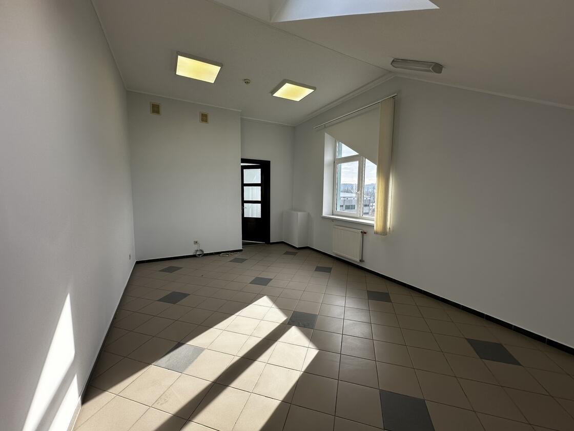 Хмельницького 200, Шевченківський район