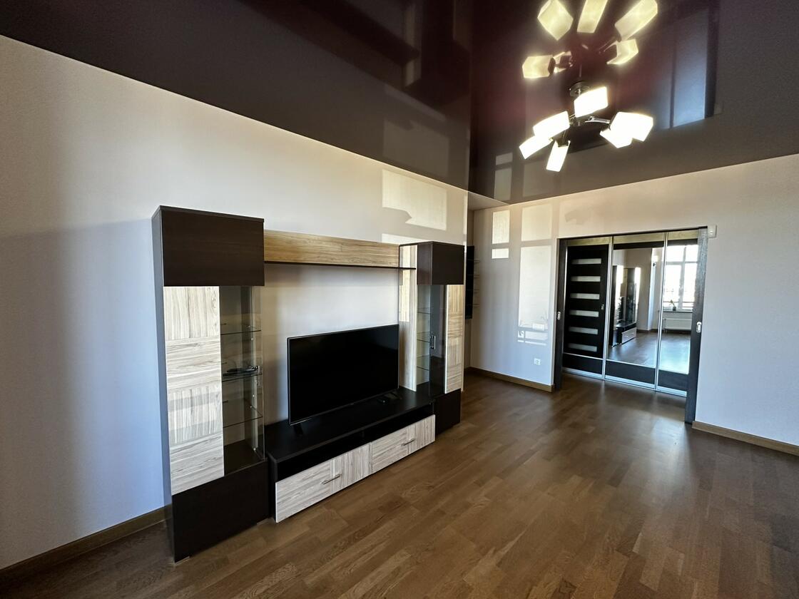 Угорська 7, Сихівський район