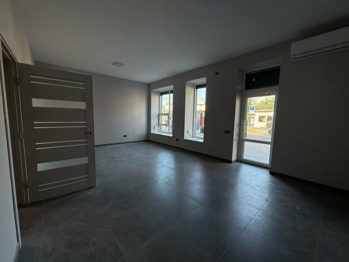 Богдана Хмельницького 167, Шевченківський район Богдана Хмельницького 167, Шевченківський район