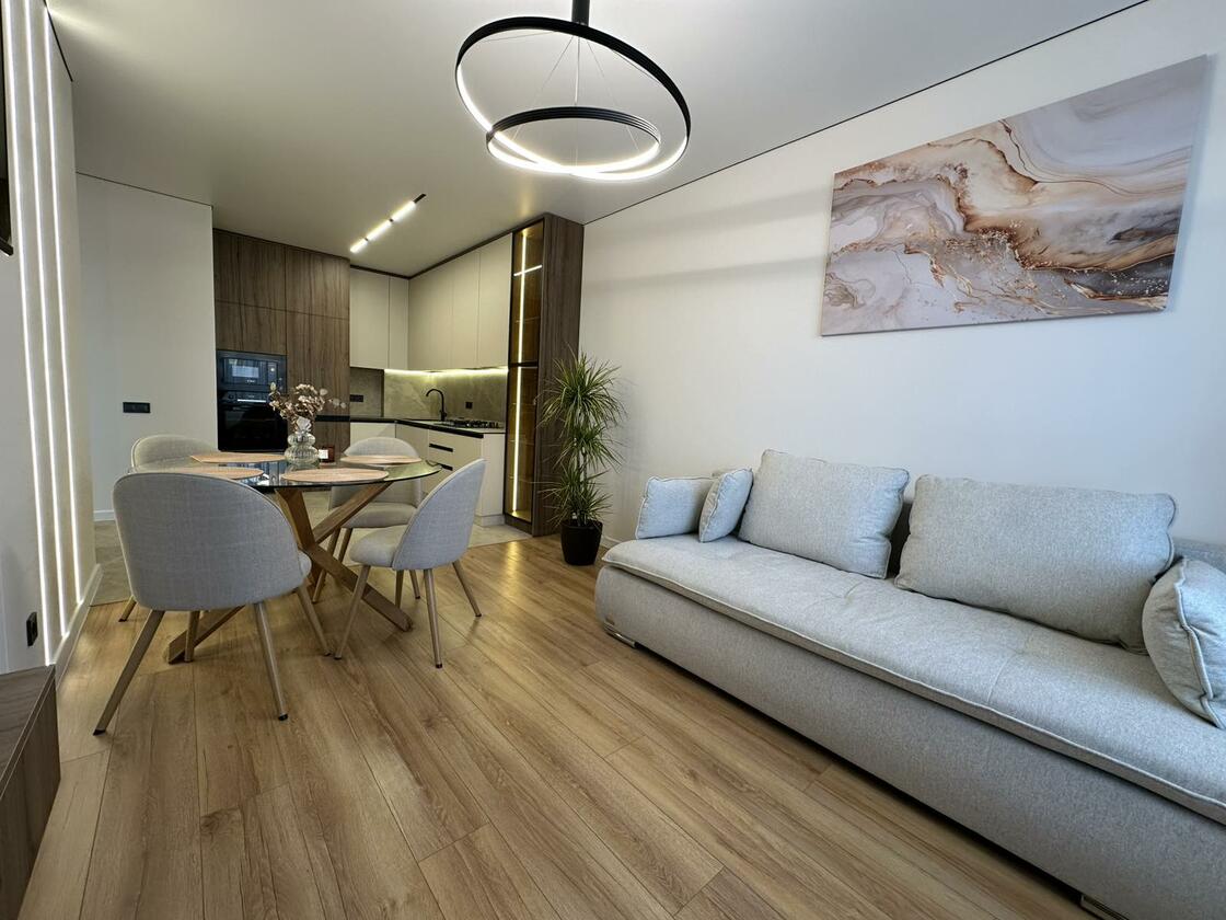 Трильовського 4а, Сихівський район