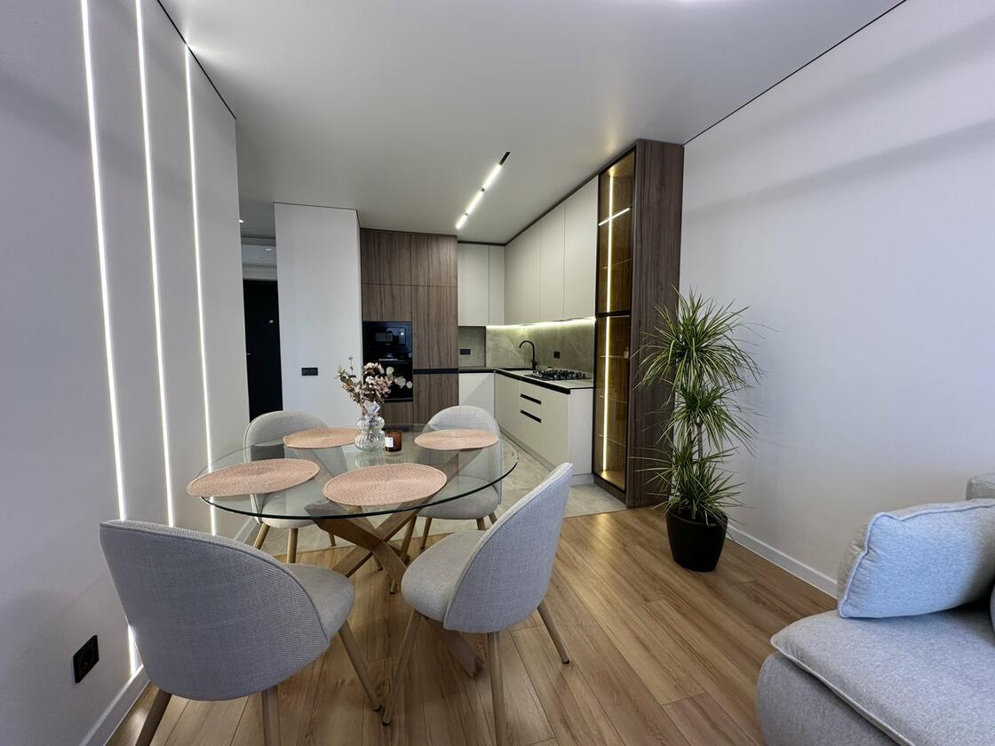 Трильовського 4а, Сихівський район