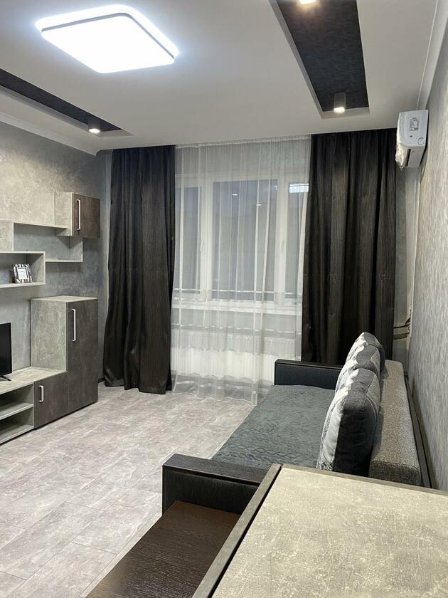 ЯНЕВА 27, Франківський район