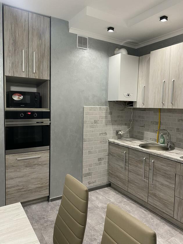 ЯНЕВА 27, Франківський район