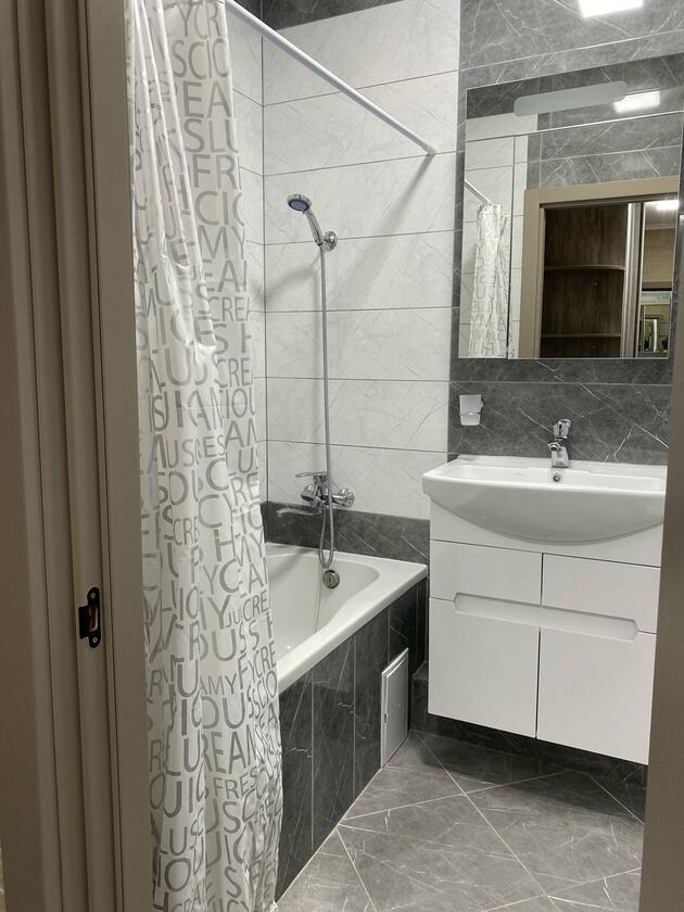 ЯНЕВА 27, Франківський район