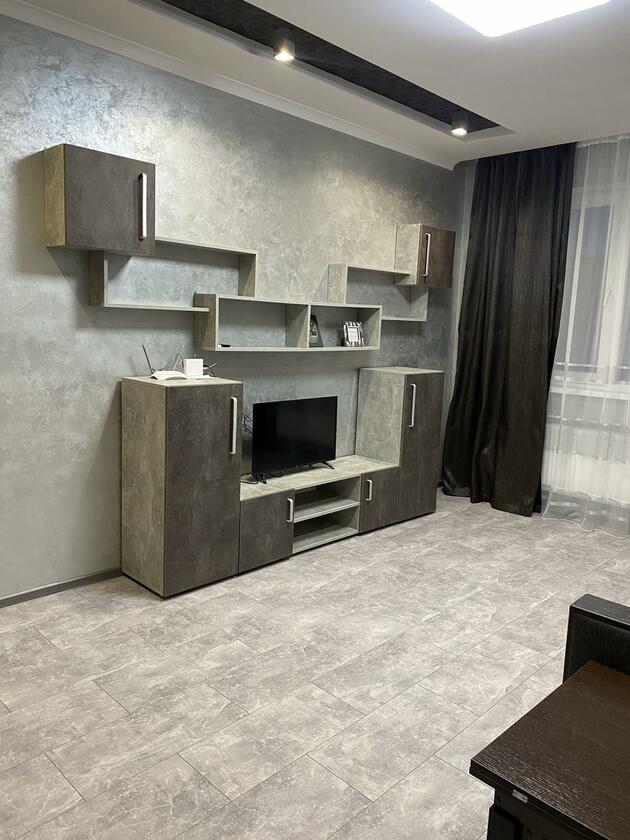 ЯНЕВА 27, Франківський район