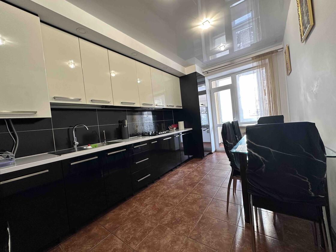 Шевченка 418, Шевченківський район