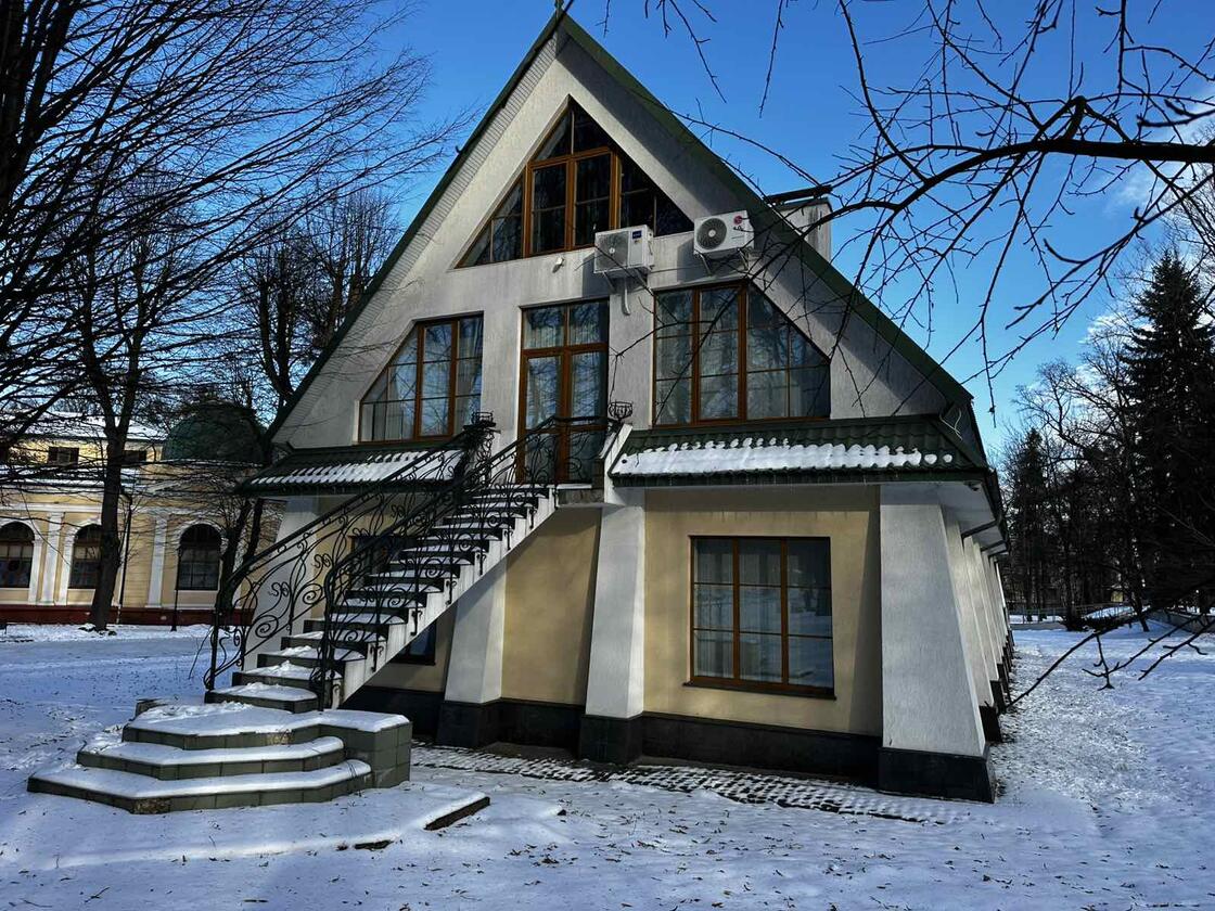 Самчука 24, Галицький район Самчука 24, Галицький район