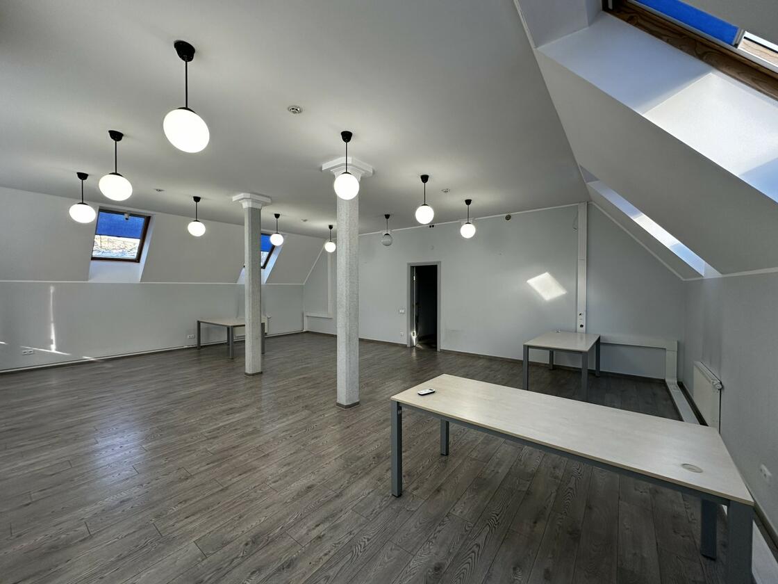 Самчука 24, Галицький район Самчука 24, Галицький район