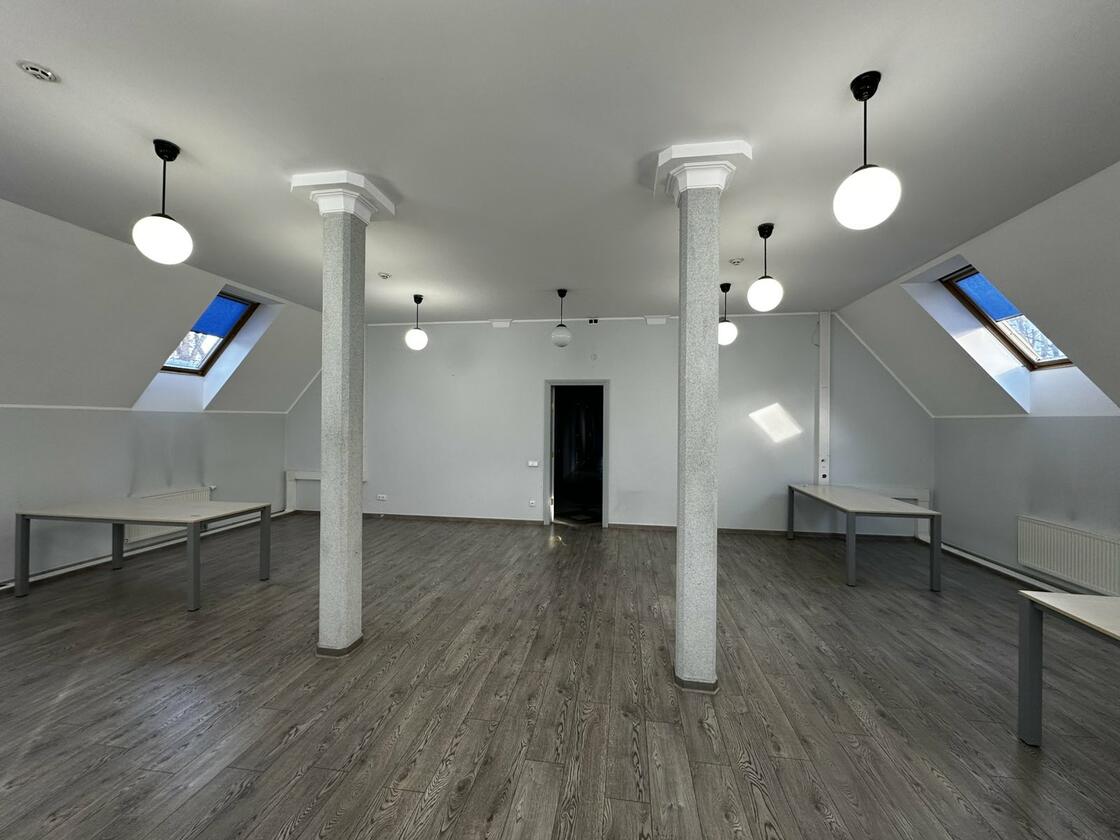 Самчука 24, Галицький район Самчука 24, Галицький район