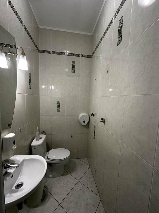 Самчука 24, Галицький район Самчука 24, Галицький район