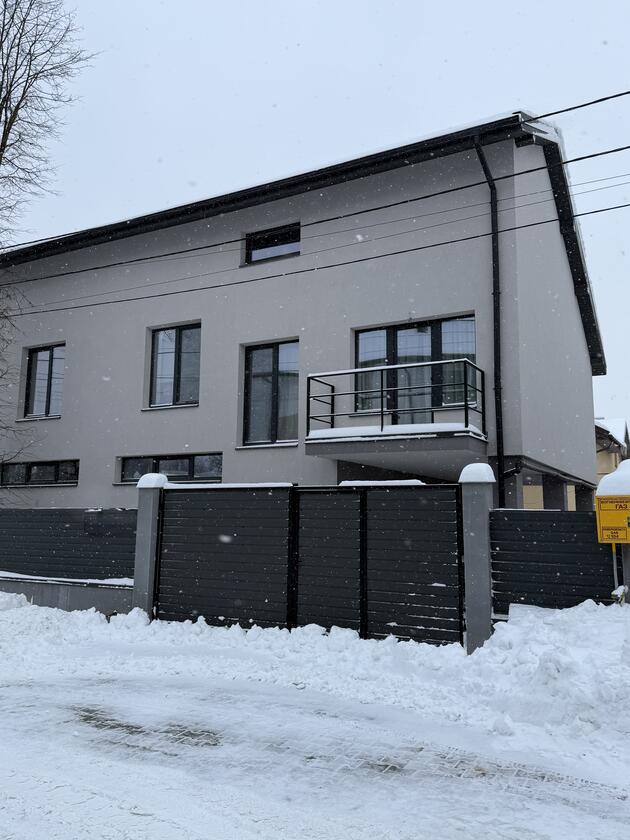 Коновальця Є., Залізничний район