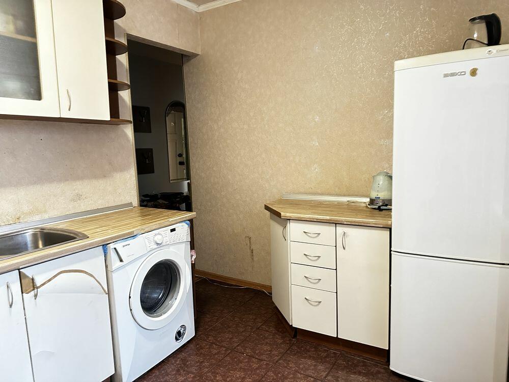 Тичини, Шевченківський район