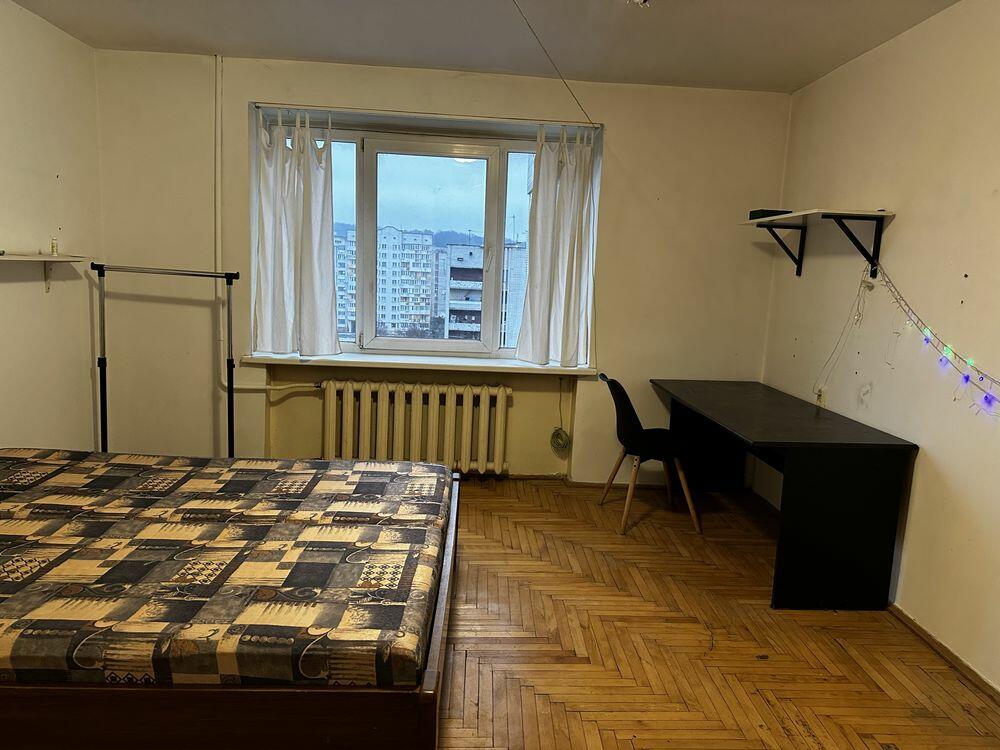 Тичини, Шевченківський район