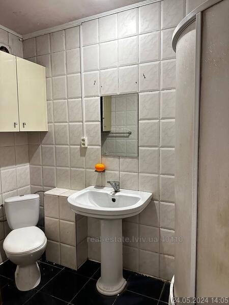 Тичини, Шевченківський район