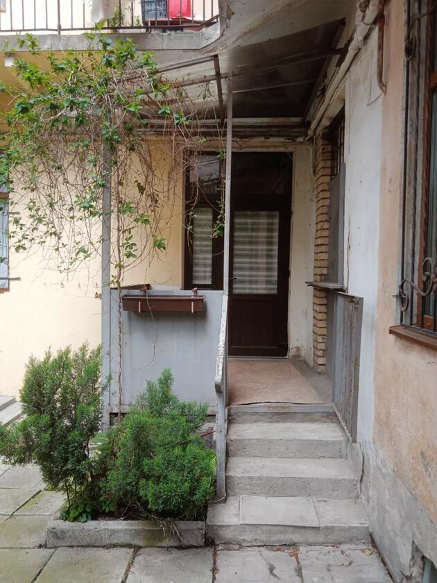 Сковороди 10, Личаківський район