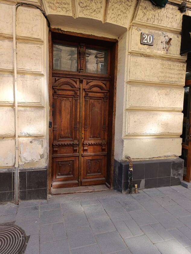 Пекарська 20, Галицький район