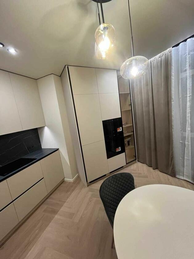 Чорновола просп., Шевченківський район