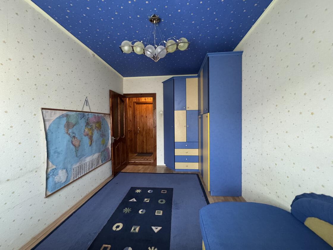 Богдана Хмельницького 243, Шевченківський район