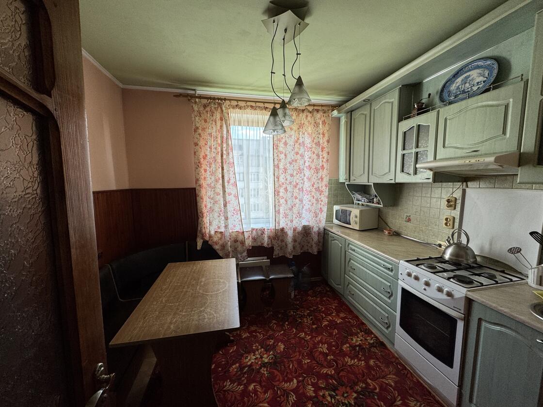 Богдана Хмельницького 243, Шевченківський район