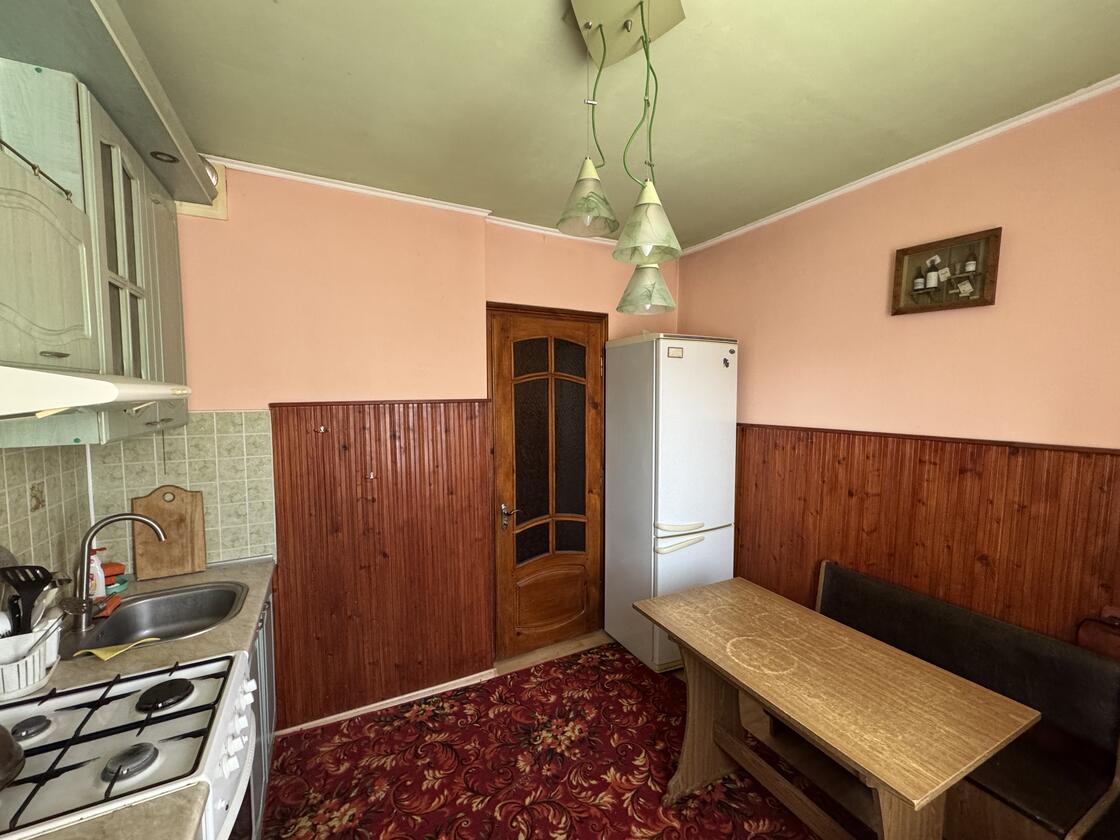 Богдана Хмельницького 243, Шевченківський район