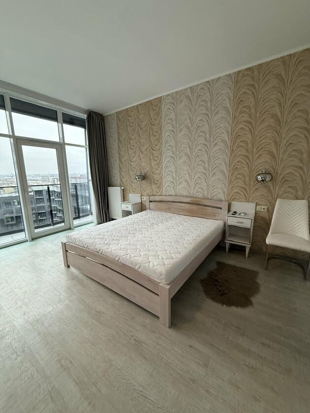 Чорновола, Шевченківський район