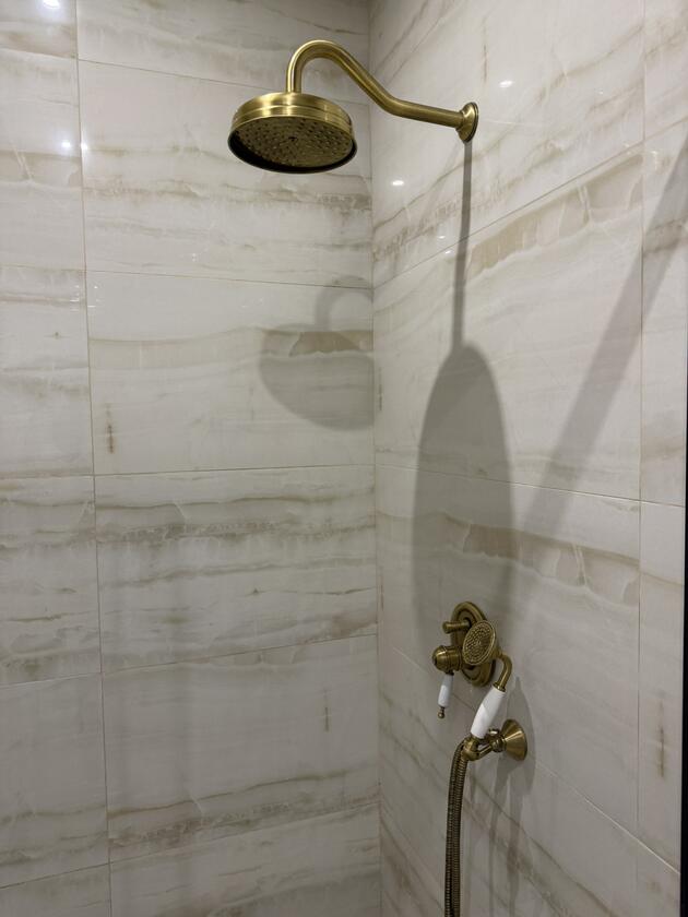 Чорновола, Шевченківський район