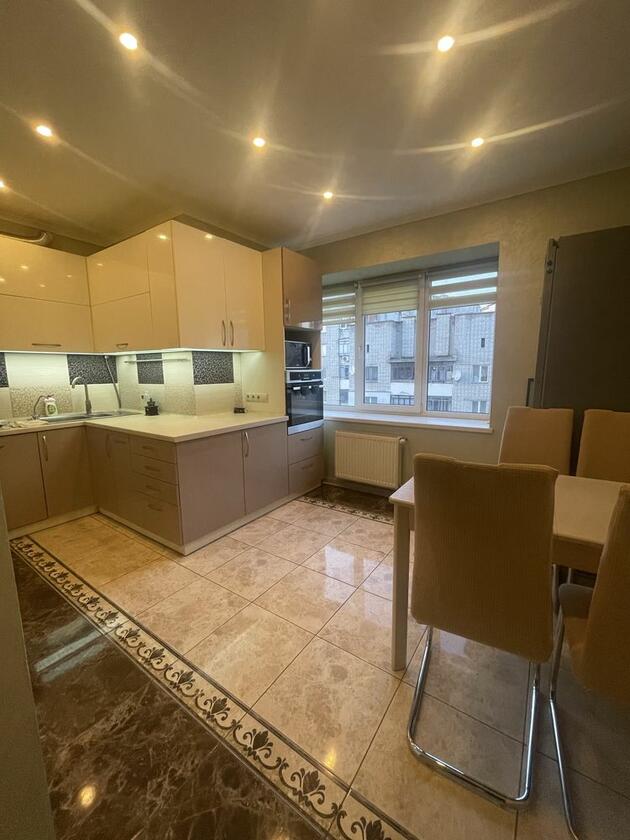 Вернадського, Сихівський район