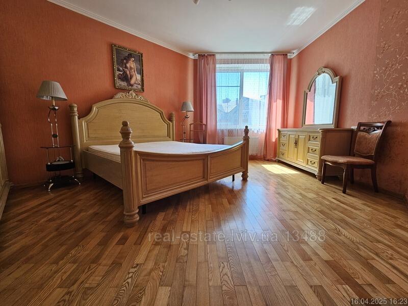 Петлюри, Залізничний район