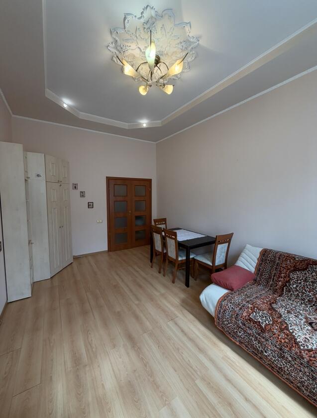 Єфремова , Франківський район