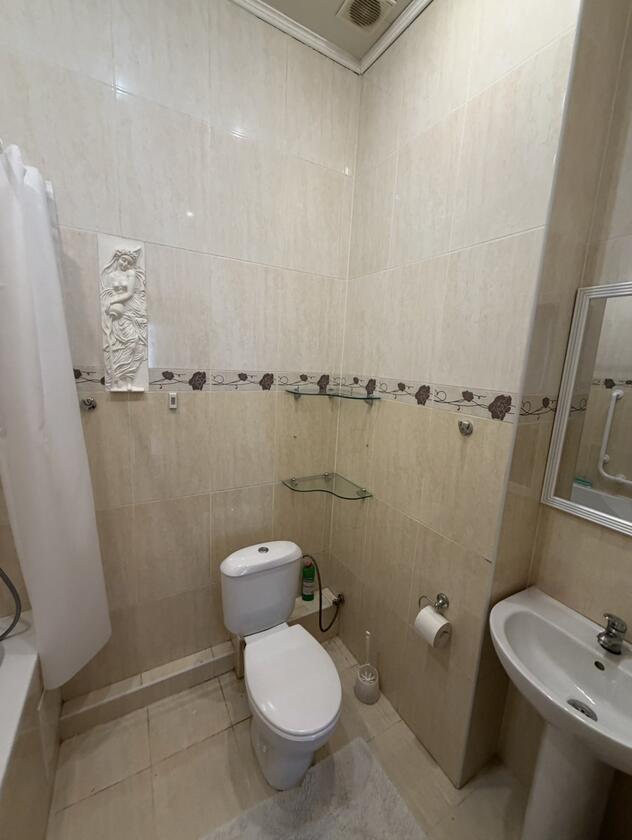 Єфремова , Франківський район