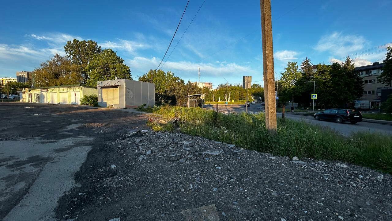 Луганська, Сихівський район