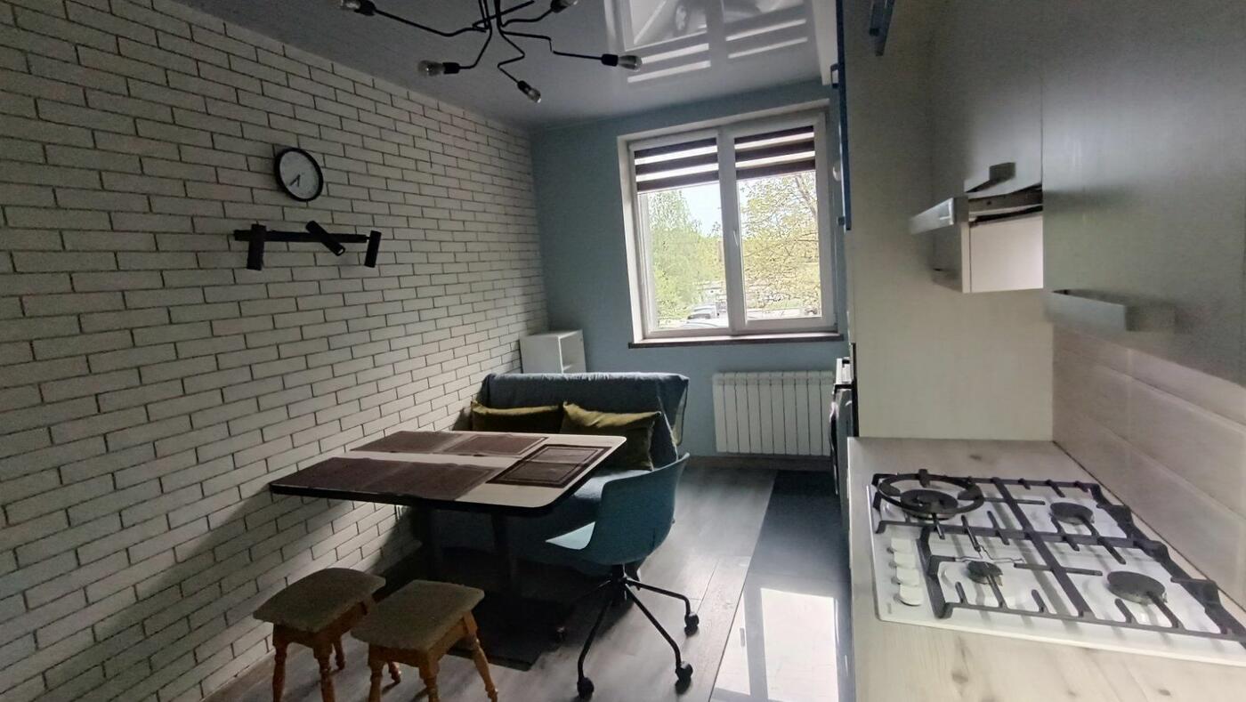 Демянська, Сихівський район