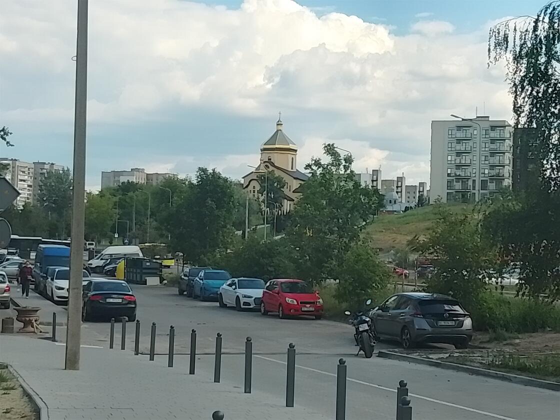 Миколайчука 38, Шевченківський район Миколайчука 38, Шевченківський район