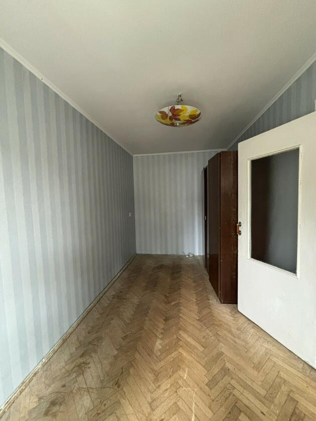 Братів Дужих 22, Залізничний район