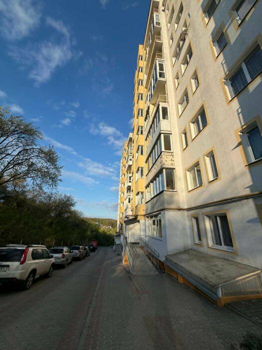 Вул. Лисеницька  19б, Личаківський район