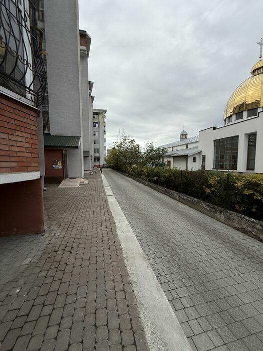 Вул. Симона Петлюри 34а, Франківський район