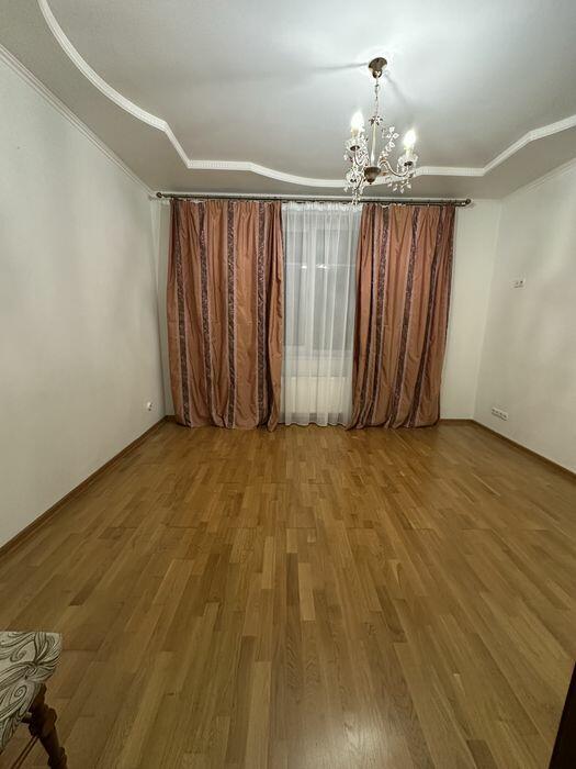 Вул. Симона Петлюри 34а, Франківський район
